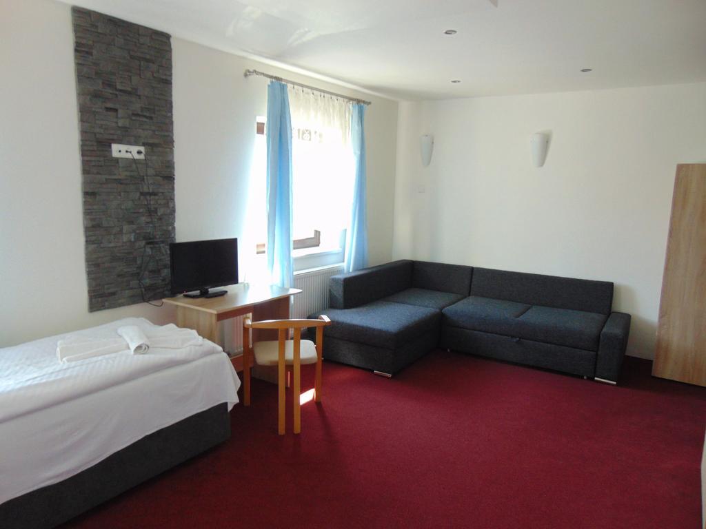 Hotel Isora Ostrava Dış mekan fotoğraf